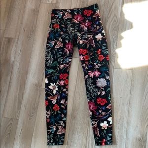 Old navy go dry hi waist performance legging